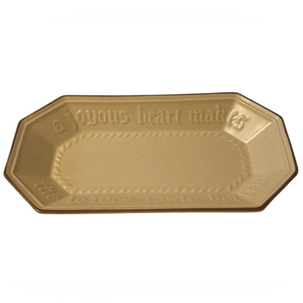 Pfaltzgraff Village 528 Bread Tray